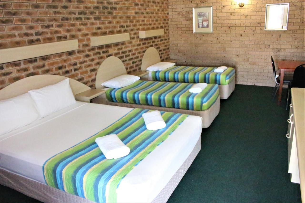 Castle Motor Lodge Боуен Екстериор снимка