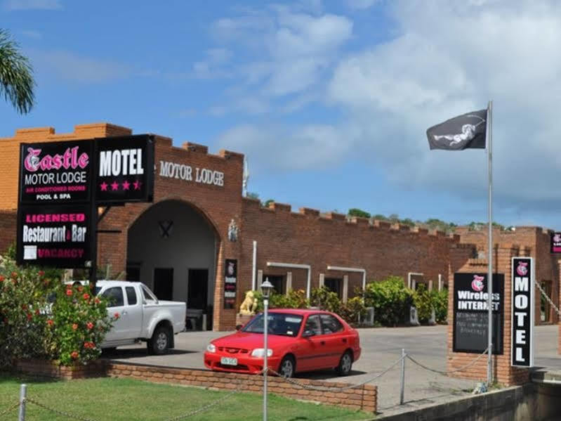 Castle Motor Lodge Боуен Екстериор снимка